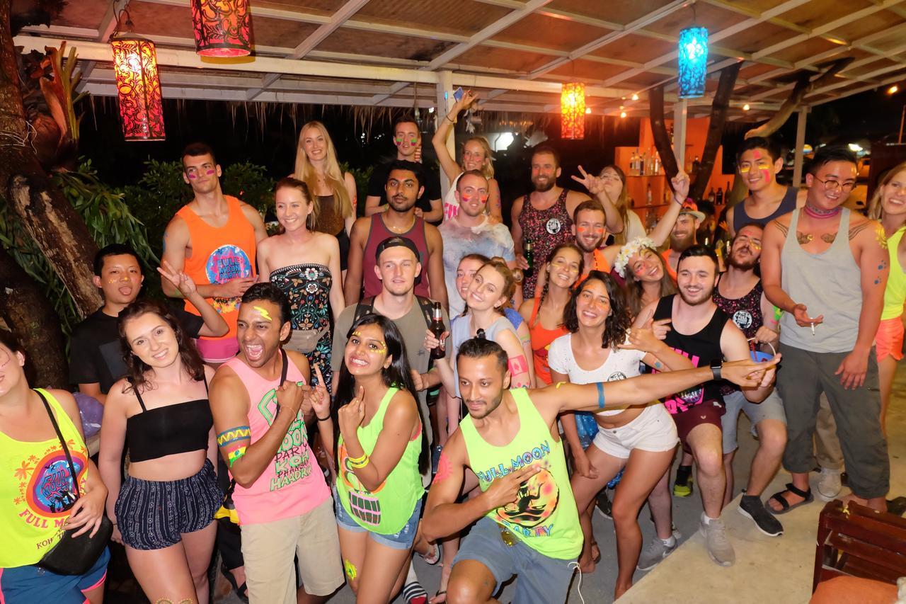 Smile Hostel Koh Phangan エクステリア 写真