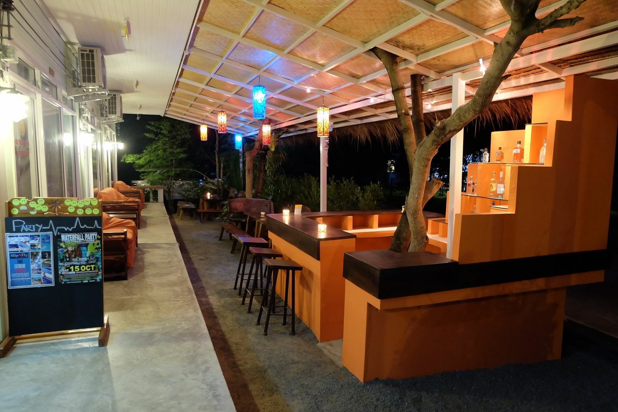 Smile Hostel Koh Phangan エクステリア 写真